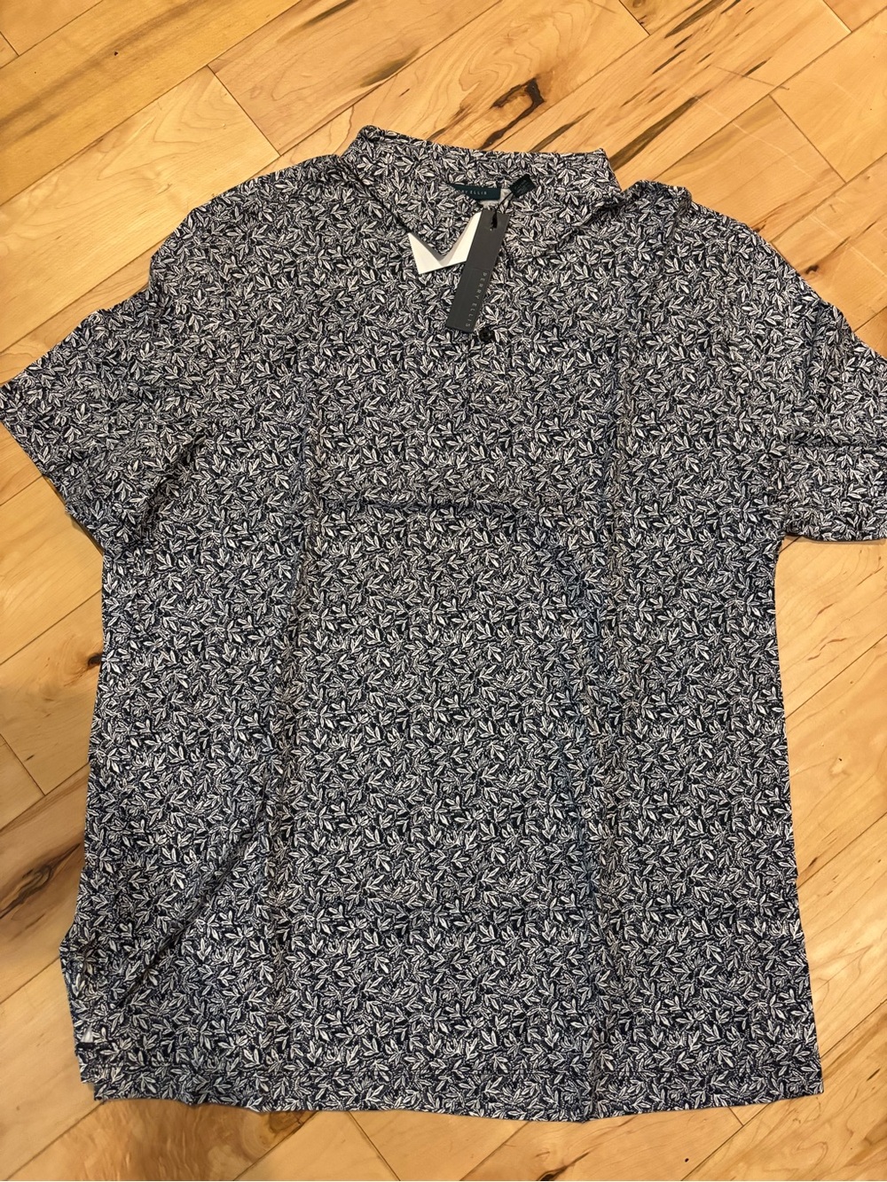 ⚫️Perry Ellis Navy and White Micro Leaf Print Polo